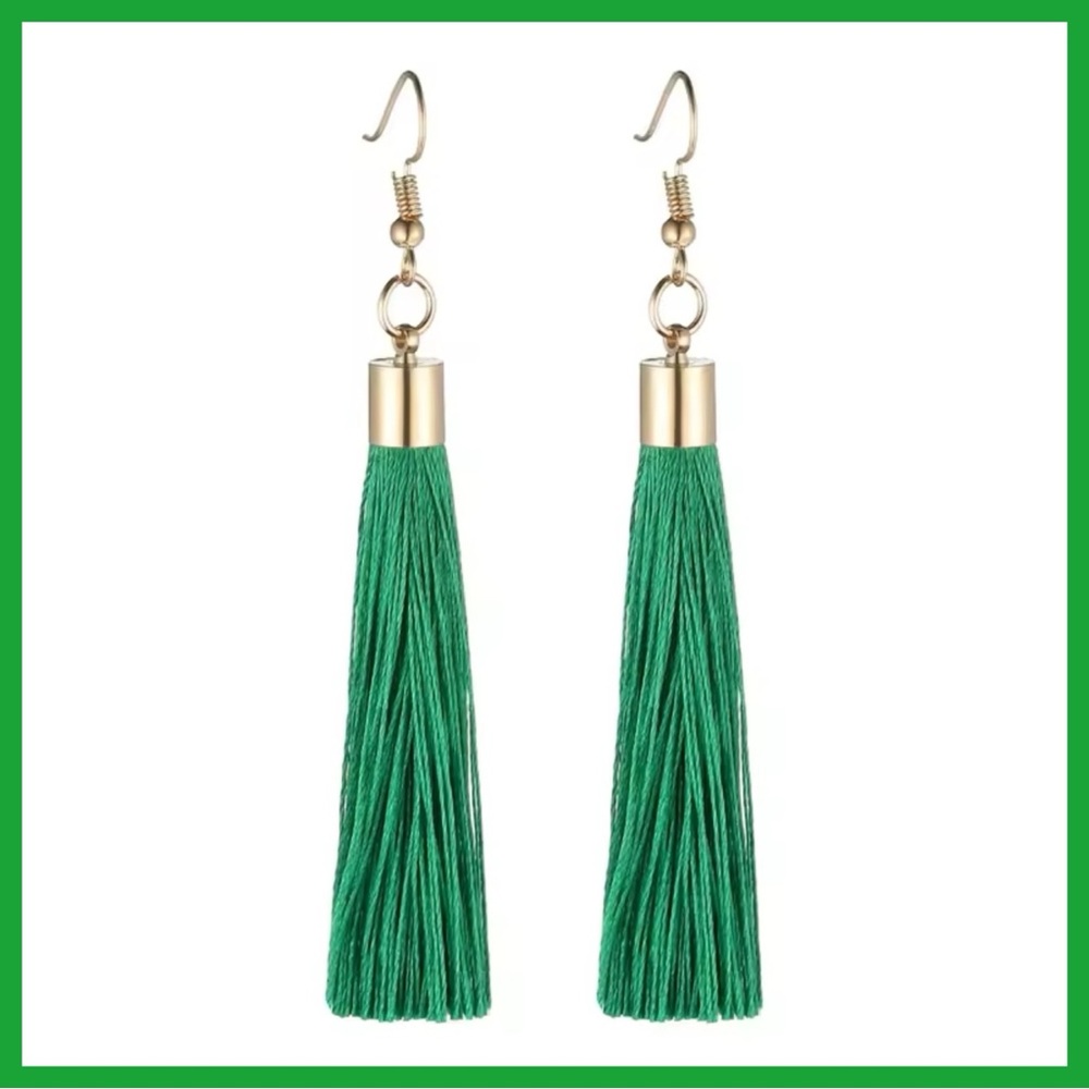 GREEN THREAD TASSEL EARRINGS-‎ NEW